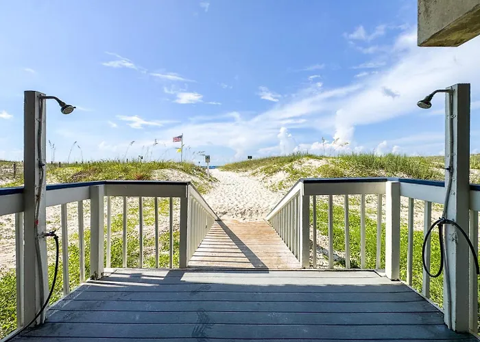 Gulf-view Steps From The Regatta 102a