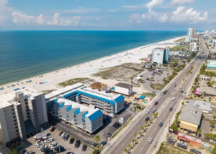 Gulf-view Steps From The Regatta 102a Aparthotel 3*