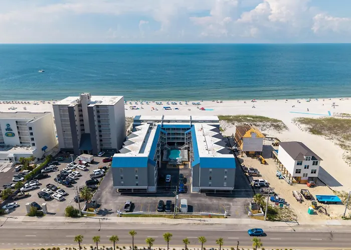 Gulf-view Steps From The Regatta 102a Aparthotel 3*